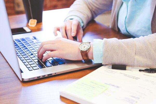 How Affiliate Link Programs Work and Which Ones Pay Best in 2026