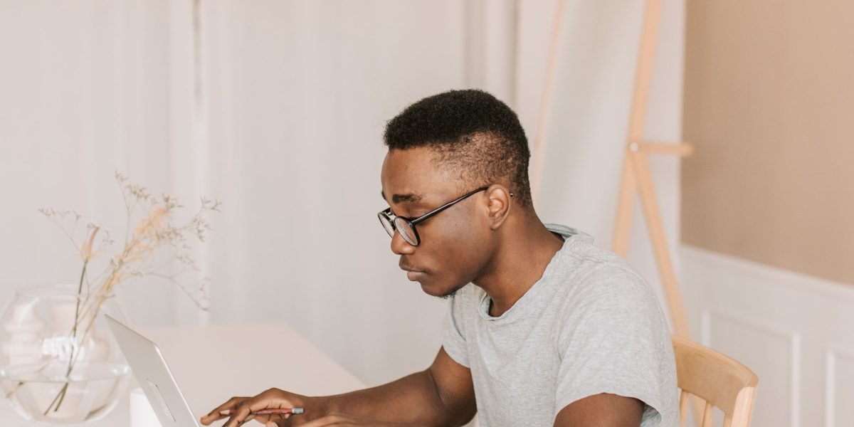 How to Start Free Affiliate Marketing in 2026 Without Spending