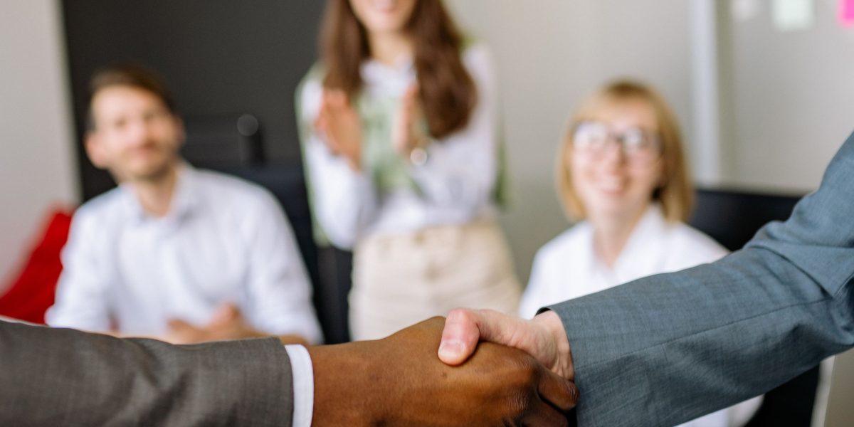 Accurate tracking fosters trust between affiliates and merchants, leading to stronger partnerships.