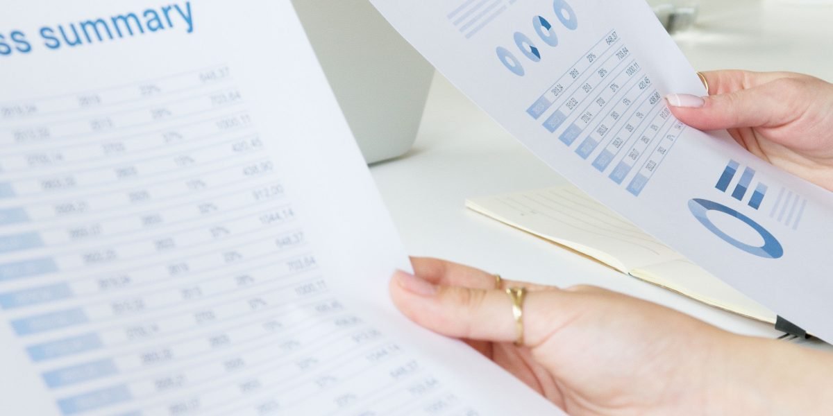 Detailed reports are crucial for both affiliates and merchants to understand campaign performance and make informed decisions.